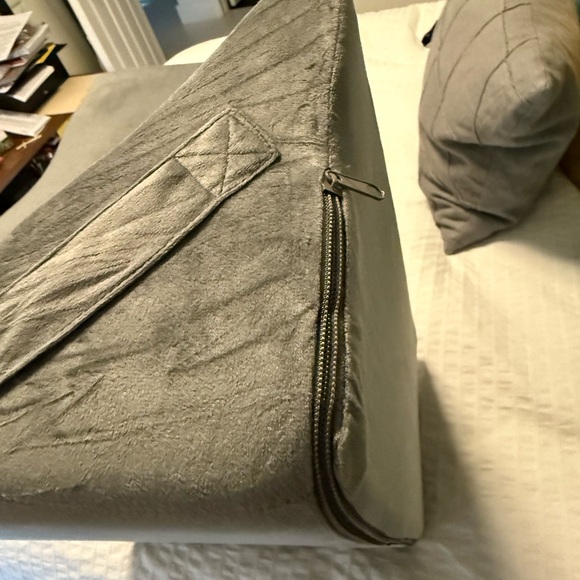 Gray Adjustable Wedge Pillow - Picture 8 of 9